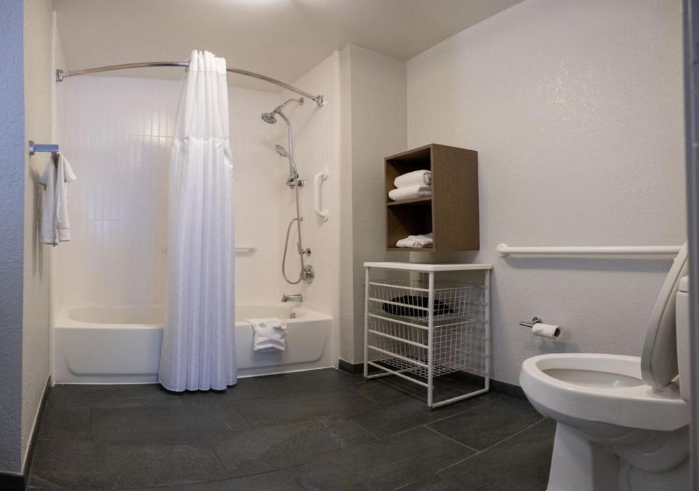 Two-Bedroom Suite - Non-Smoking interior